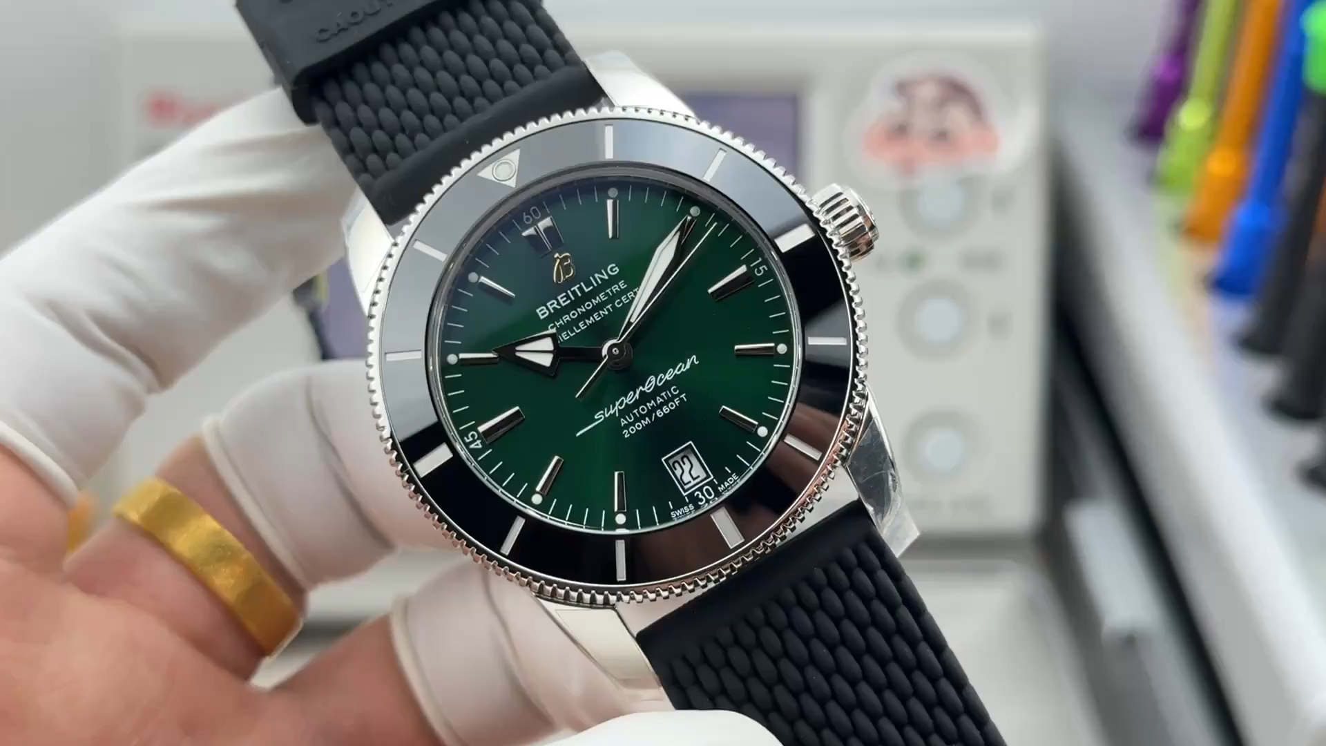 Breitling Superocean Heritage 1:1 Clone 42 Ceramic Green Dial AB2010121L1S1 - Video