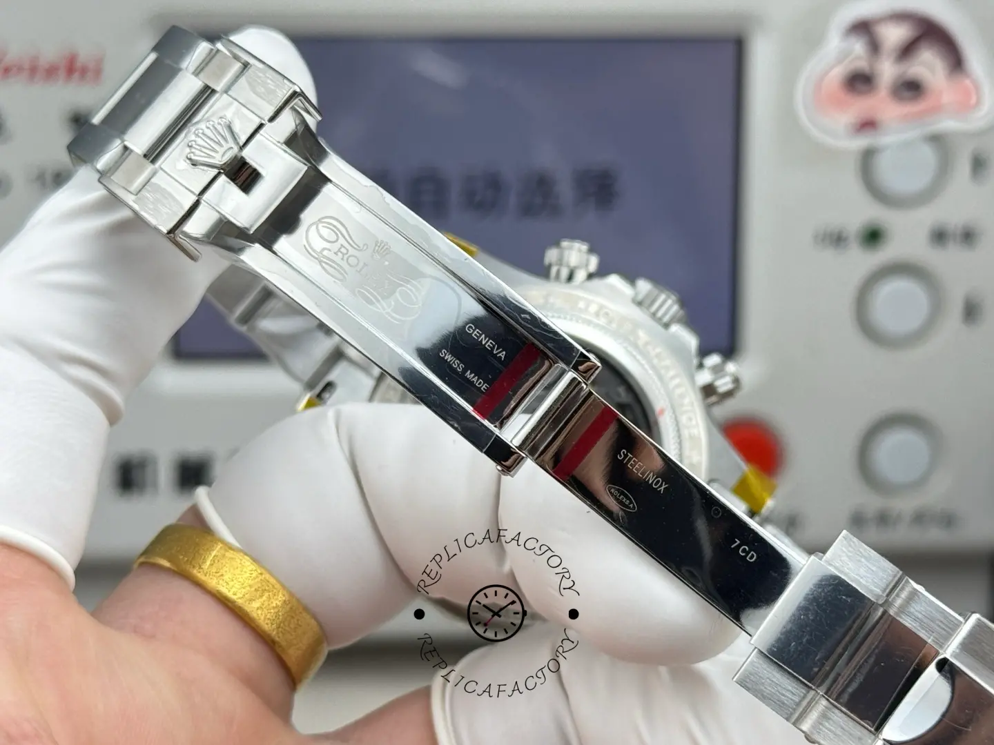 Inner clasp view of Rolex Daytona Arolla Glacier clear dial replica showing engraved clasp details.