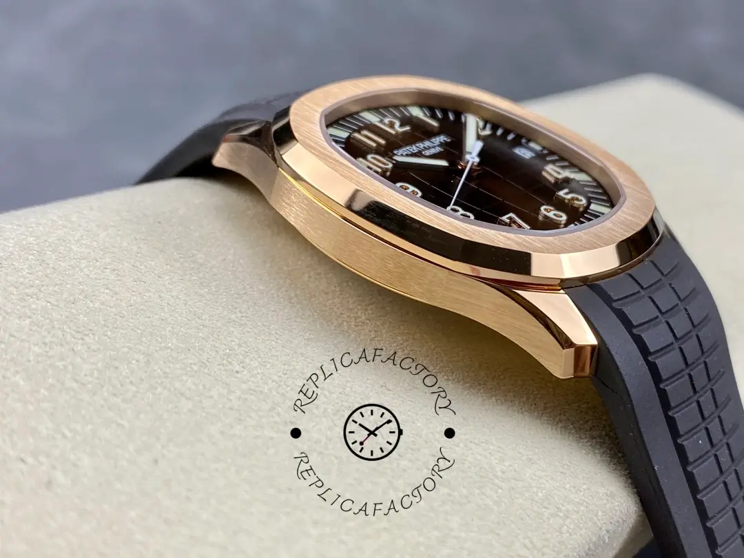 Low side view of Patek Philippe Aquanaut 5167R-001 highlighting bezel height and lug curve.