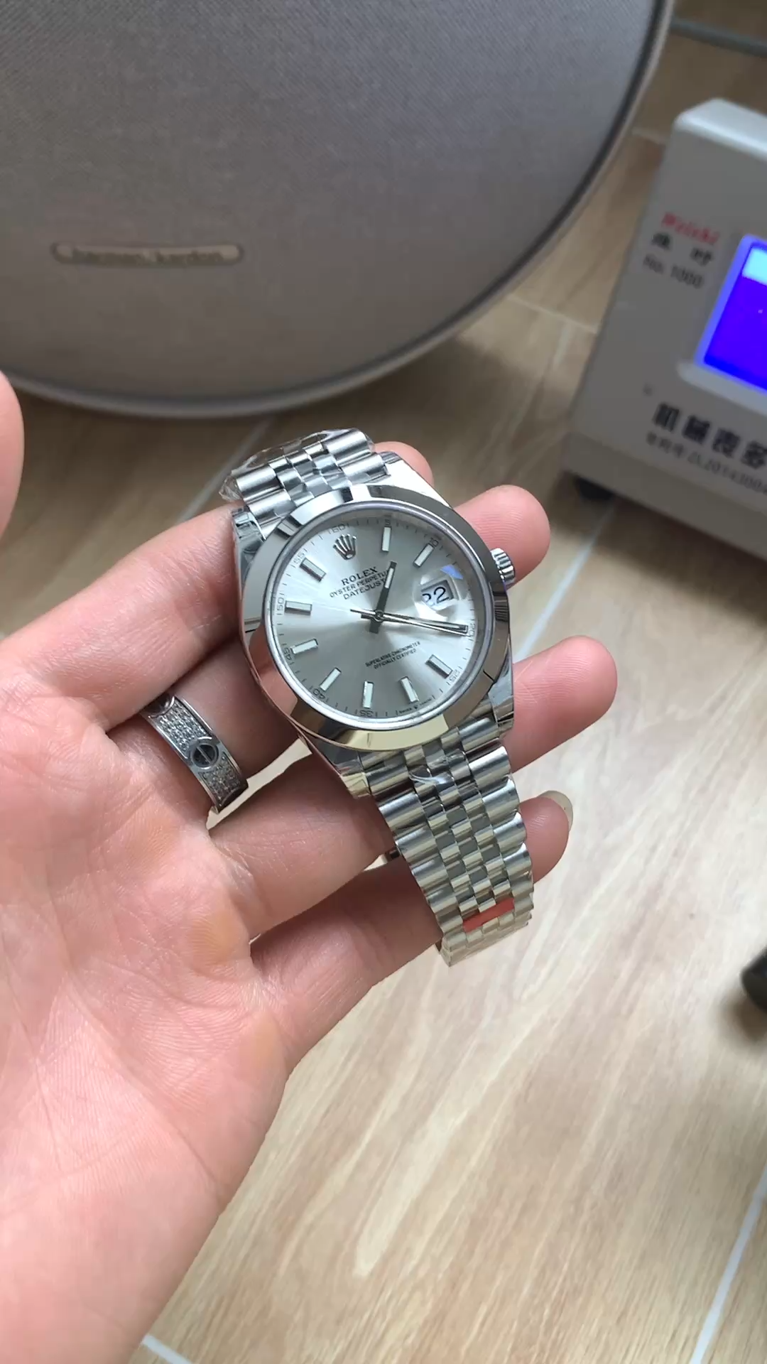 Rolex Datejust 41mm m126300 0004 Silver Stick DIal  Oystersteel Case Domed Bezel - Video