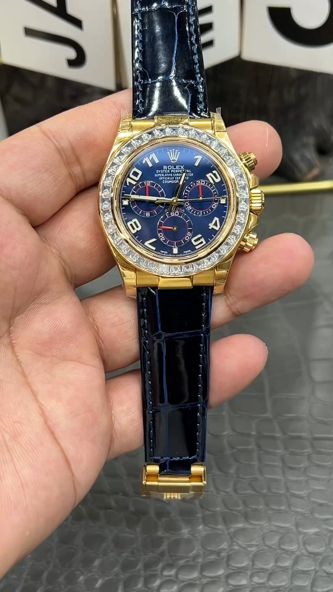 Rolex Daytona 116518 Diamond Edition - Video