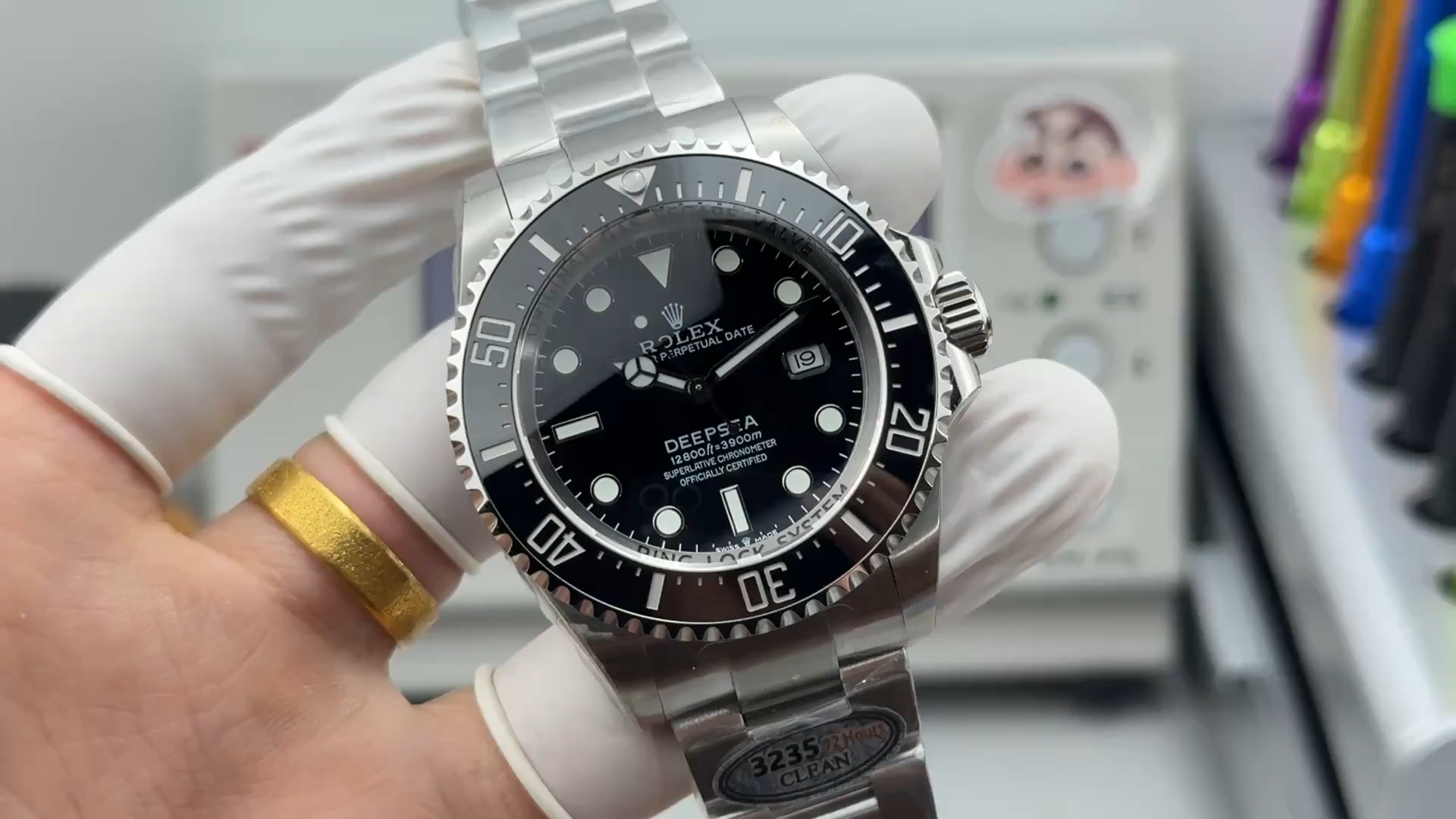 Rolex Sea-Dweller 126600 0002 43mm Replica Black Dial Watch - Video