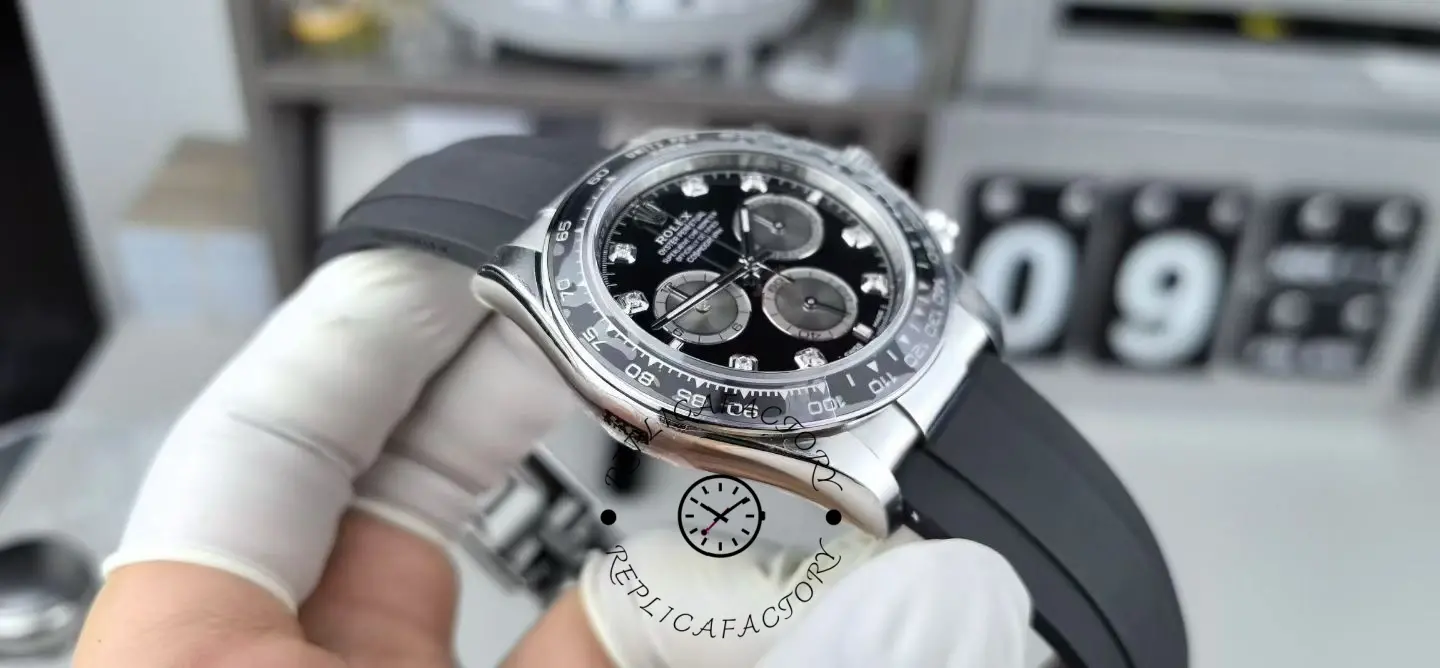 Side angle view of Rolex Daytona 126519LN-0004 showing polished case profile and black Oysterflex-style strap.