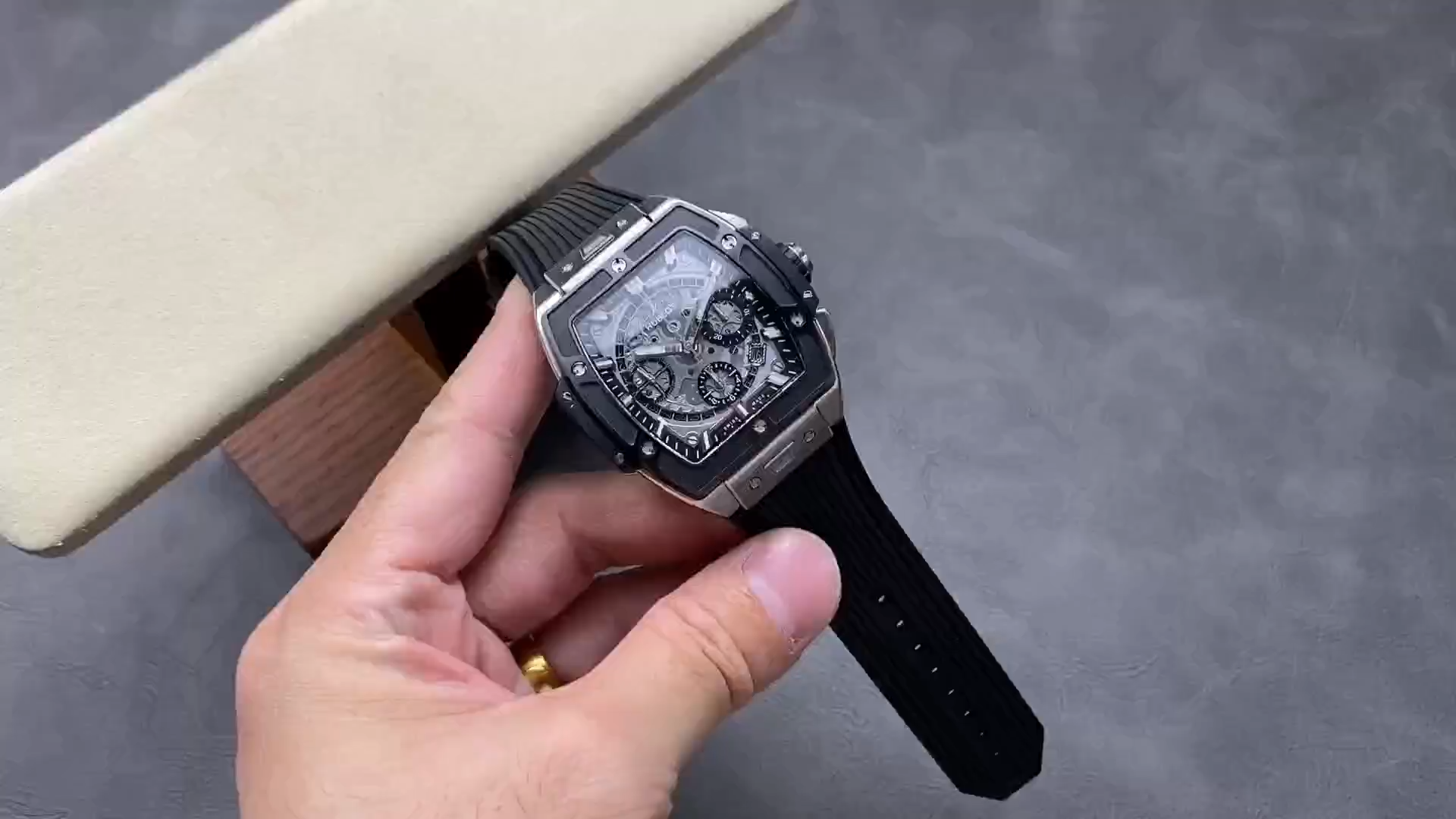 Hublot Spirit of Big Bang 642.NM.0170.RX 42mm Mens - Video