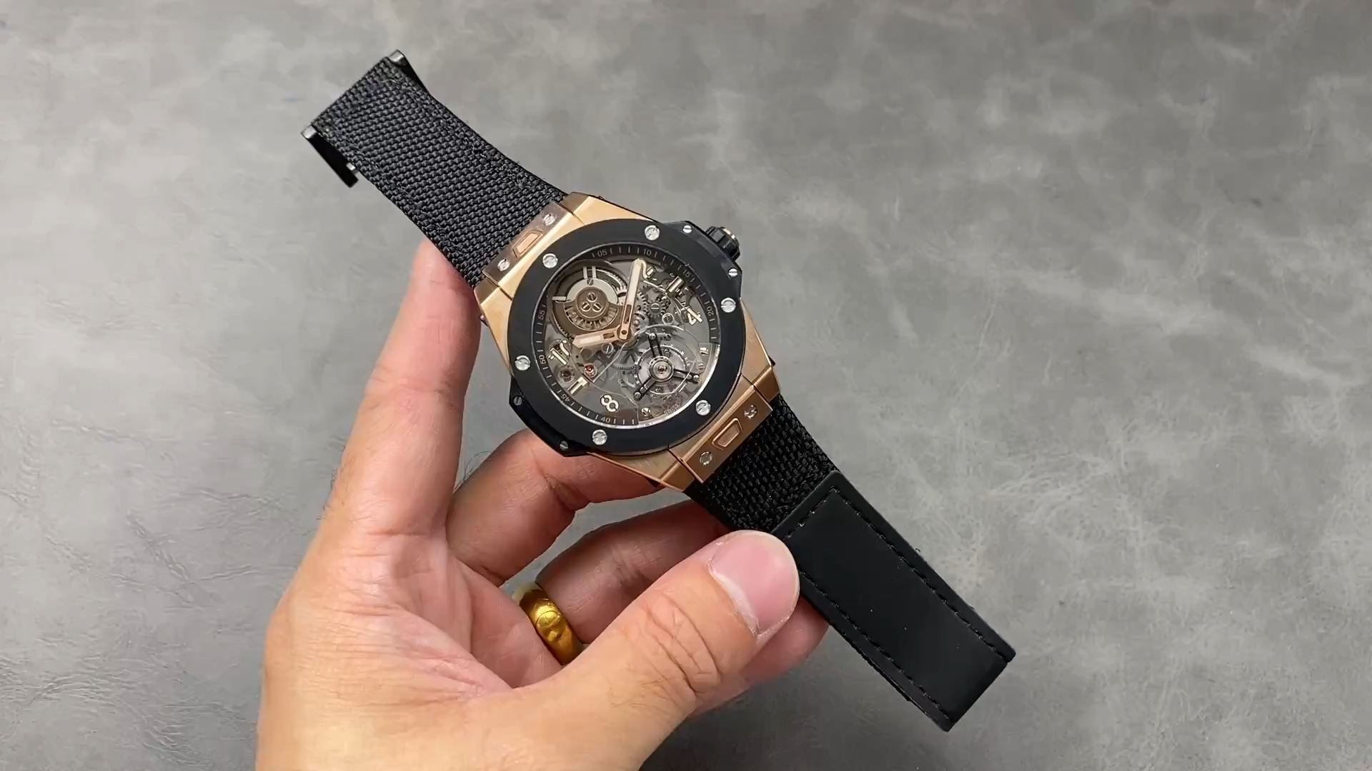 Hublot Big Bang Tourbillon 429.OQ.0180.RX King Gold Carbon 44mm Replica - Video