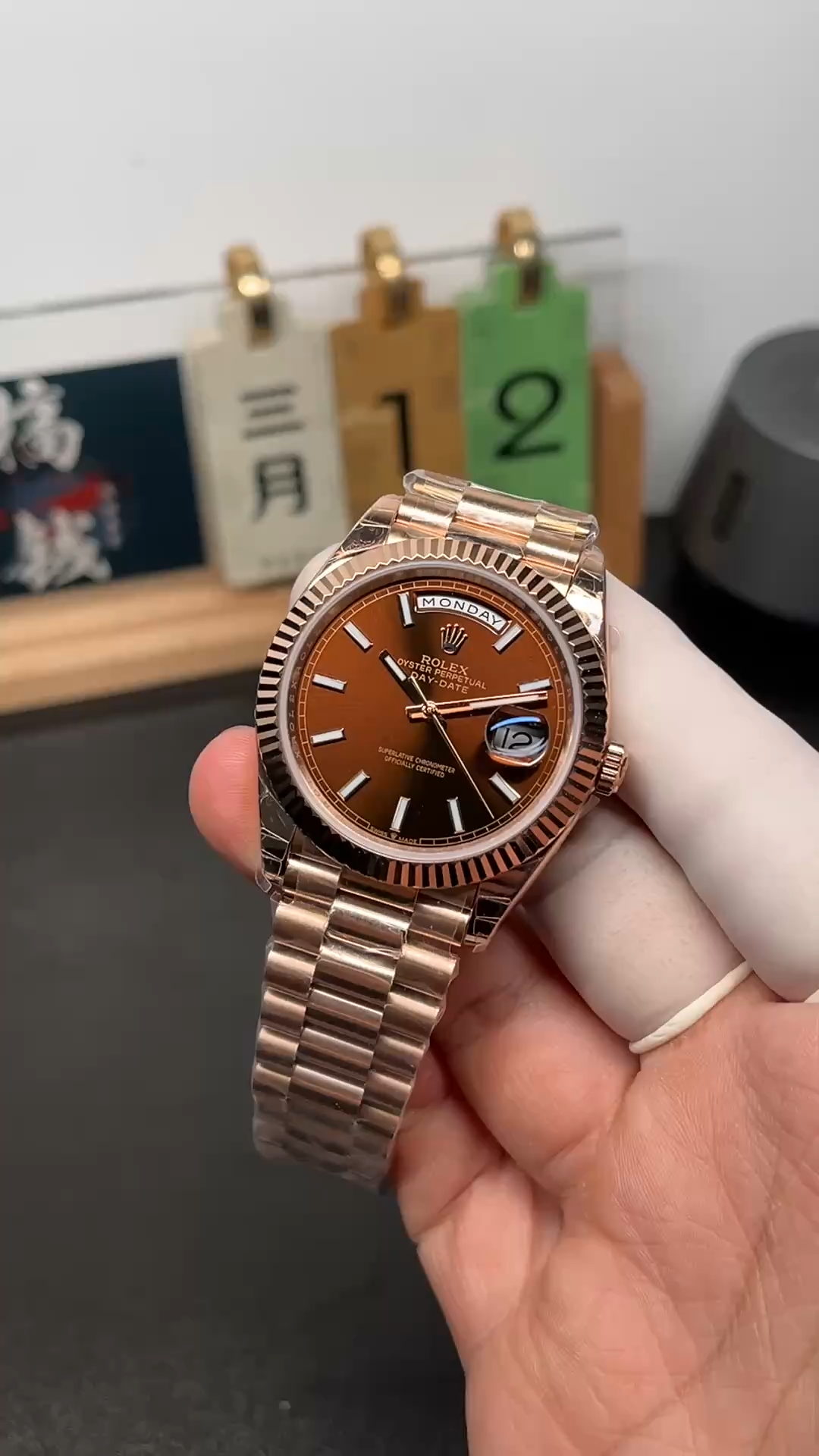 Rolex Day-Date 40 Chocolate Dial President Bracelet 228235-0053 Replica - Video