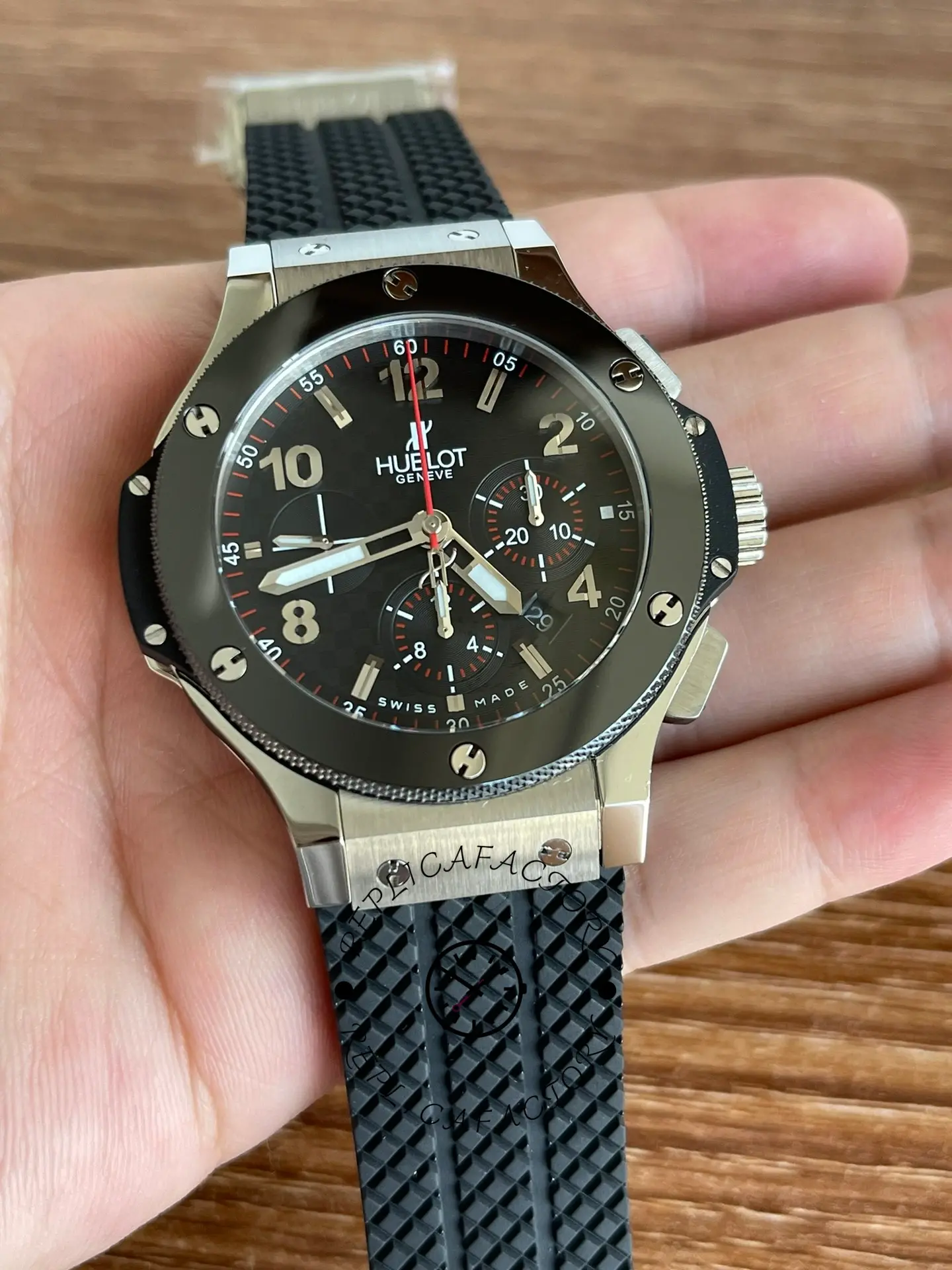 Top-down view of Hublot Big Bang 301.SB.131.RX showing bezel finish and dial layout.