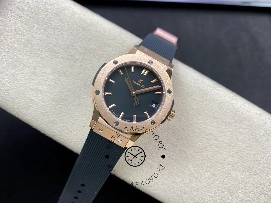 Full watch on cushion of the Hublot Classic Fusion King Gold 542.OX.1181.RX, showing strap fitment.