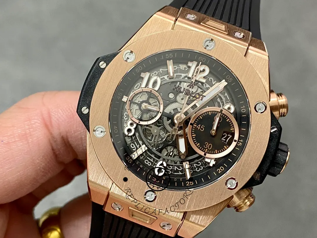 Close-up of Hublot Big Bang 421.NL.5170.RX grey dial with chronograph layout.