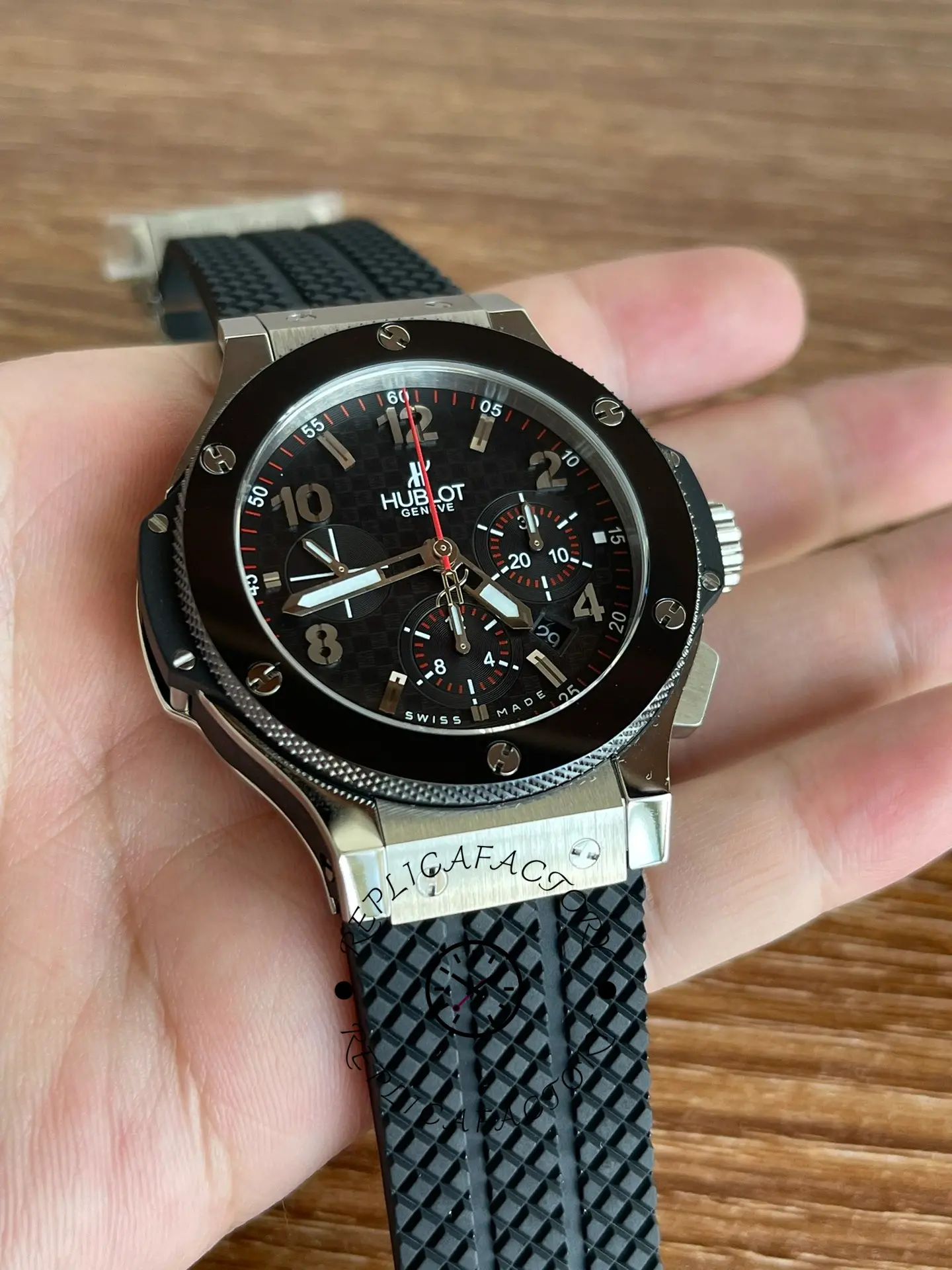 Top-down view of Hublot Big Bang 301.SB.131.RX showing bezel finish and dial layout.