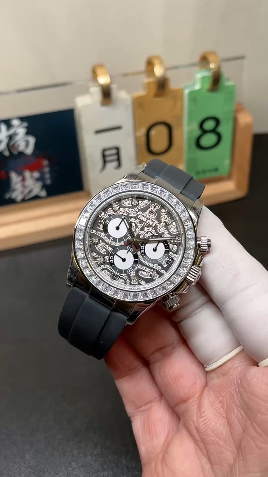 Rolex Daytona 40mm Eye of the Tiger White Gold Diamond Dial Oysterflex 116589TBR - Video