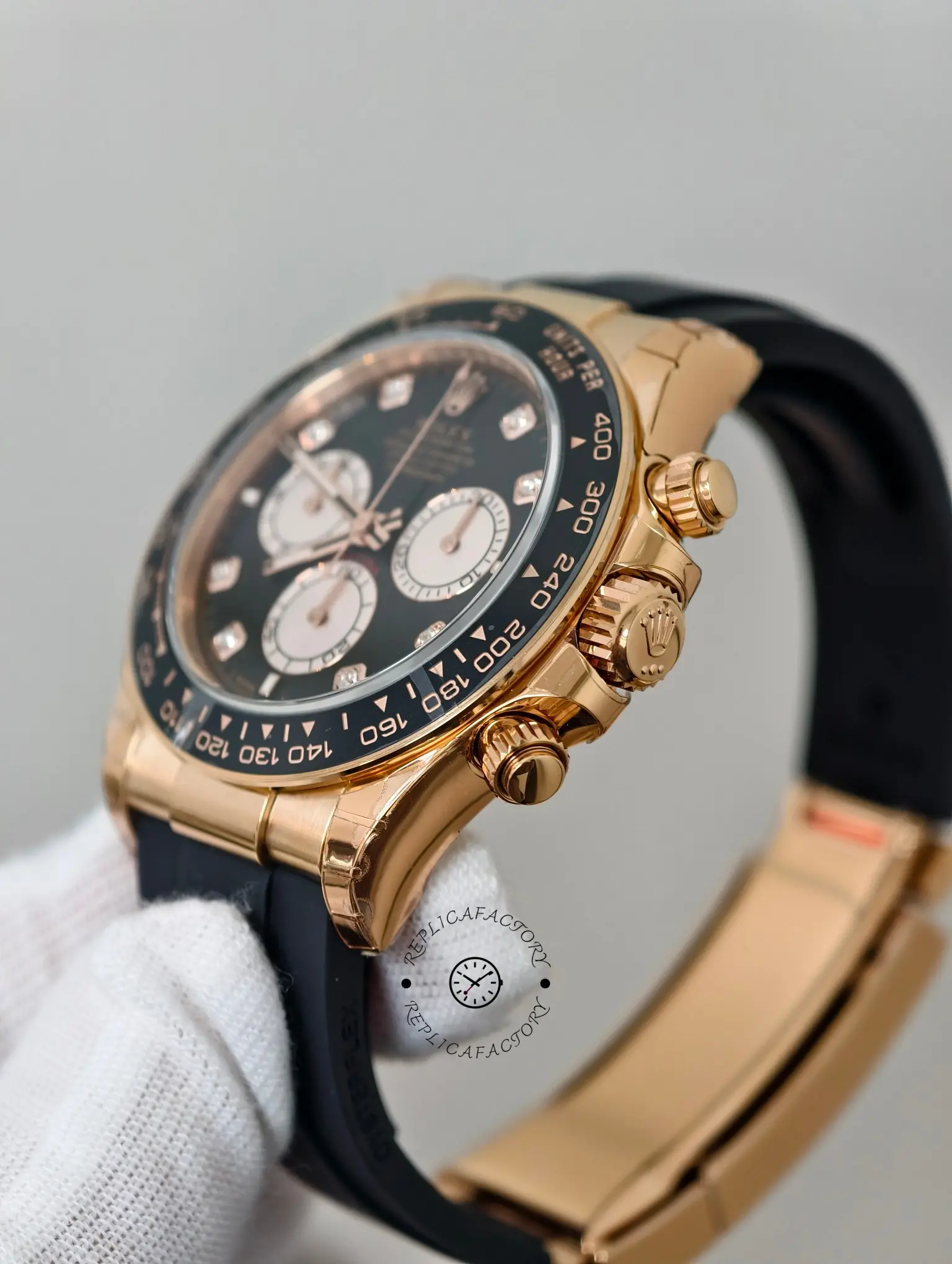 Crown-side view of the Rolex Daytona 126515LN-0004 showing the pushers, crown, and tachymeter bezel.