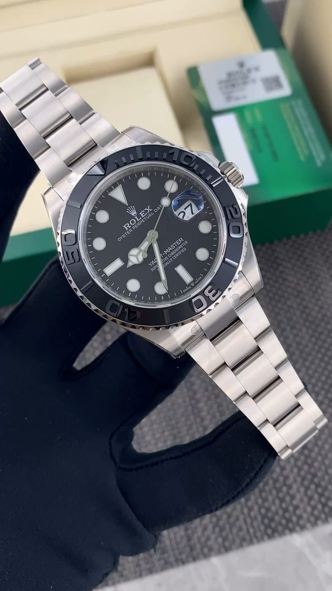 Video of Rolex Yacht-Master 226627-0001 showing the watch worn on wrist. - Video