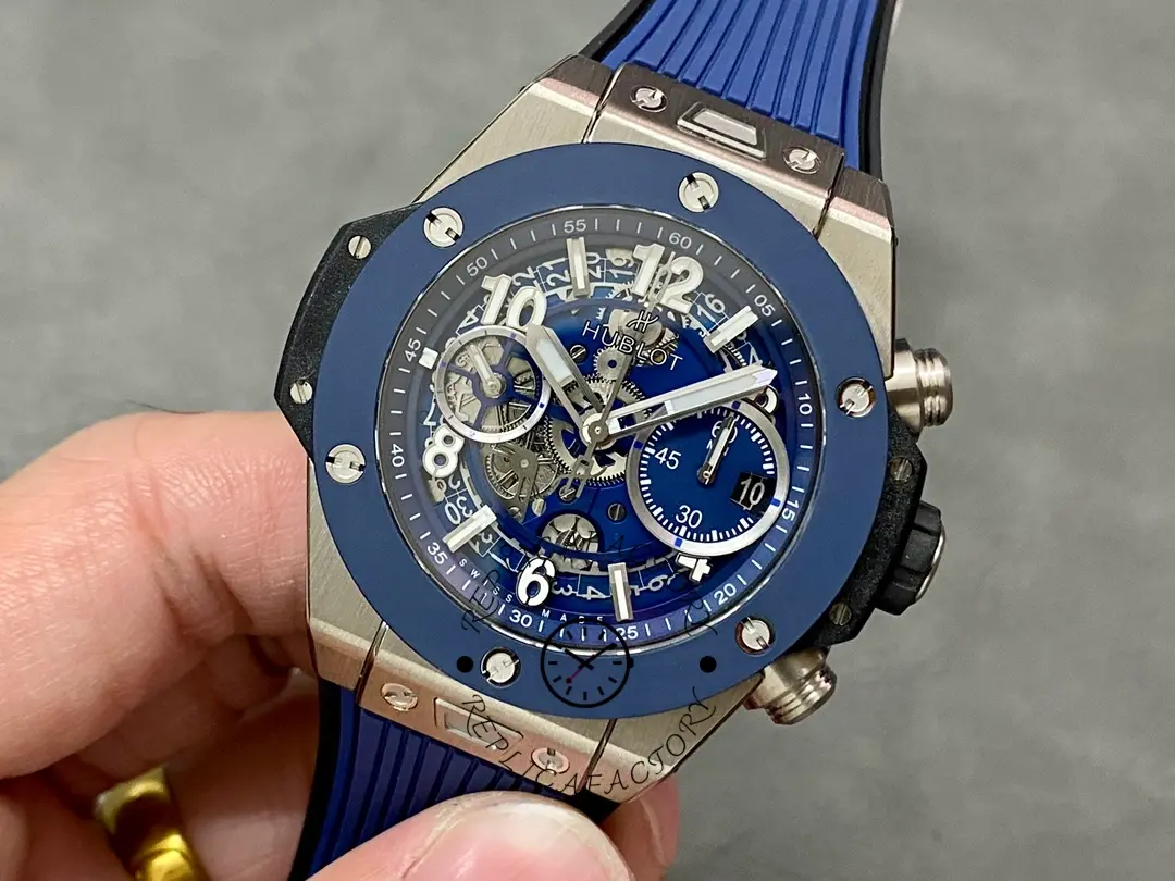 Angled wrist shot of Hublot Big Bang 421.NL.5170.RX blue strap and dial.