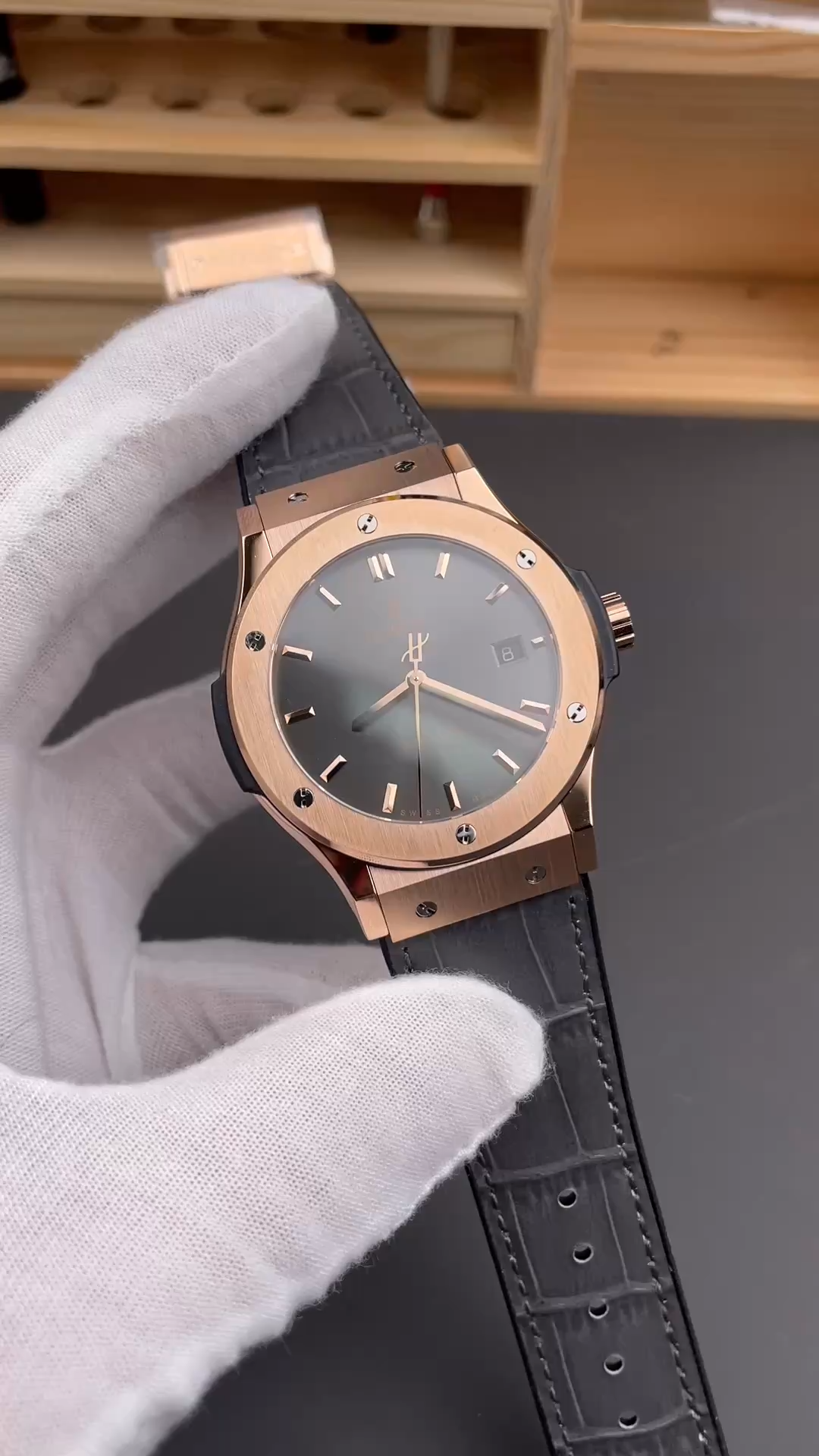 Hublot Classic Fusion King Gold 542.OX.1181.RX 42mm - Video