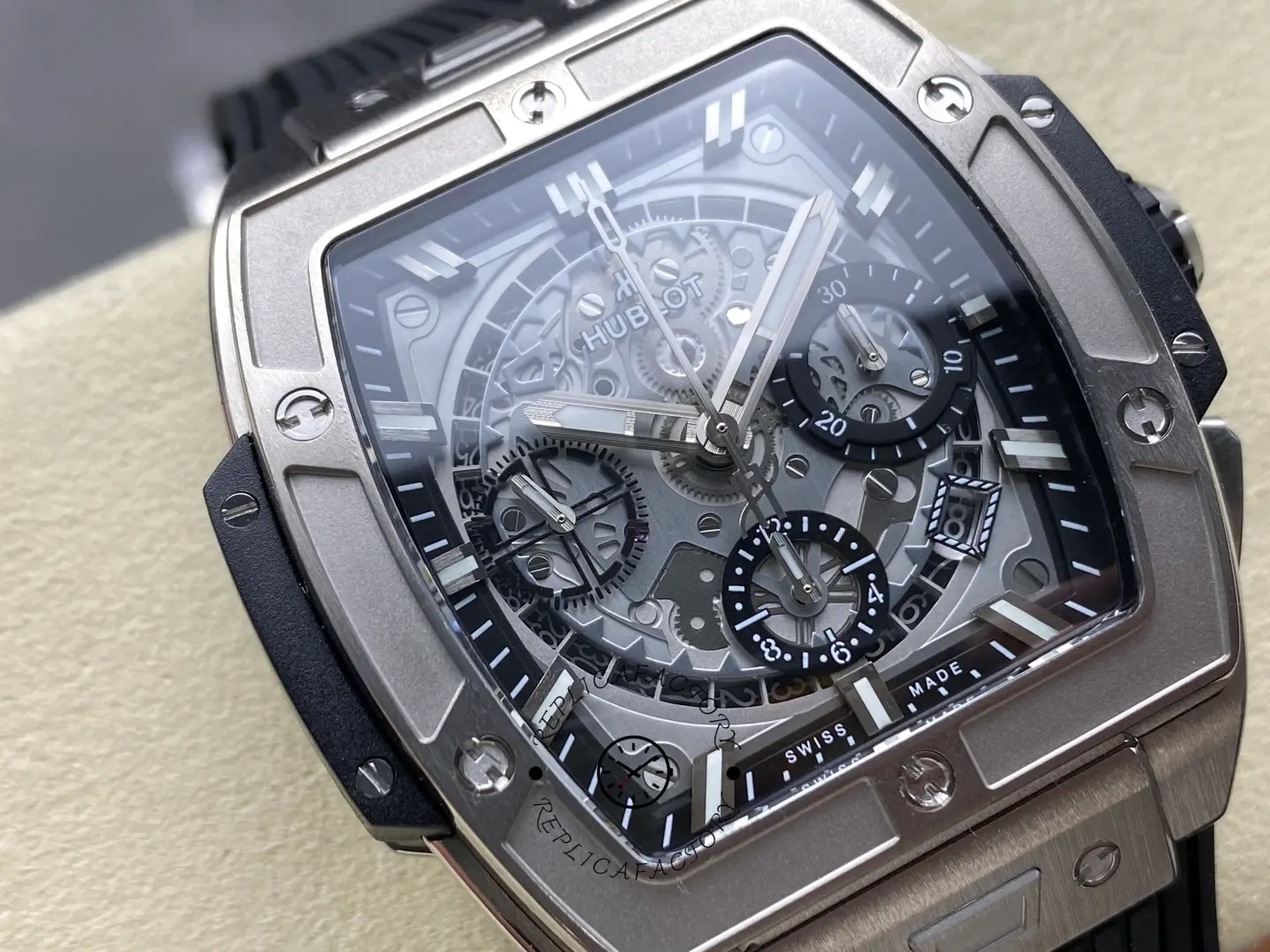 Angled close-up of Hublot Spirit of Big Bang 642.NX.0170.RX highlighting bezel screws and dial depth.