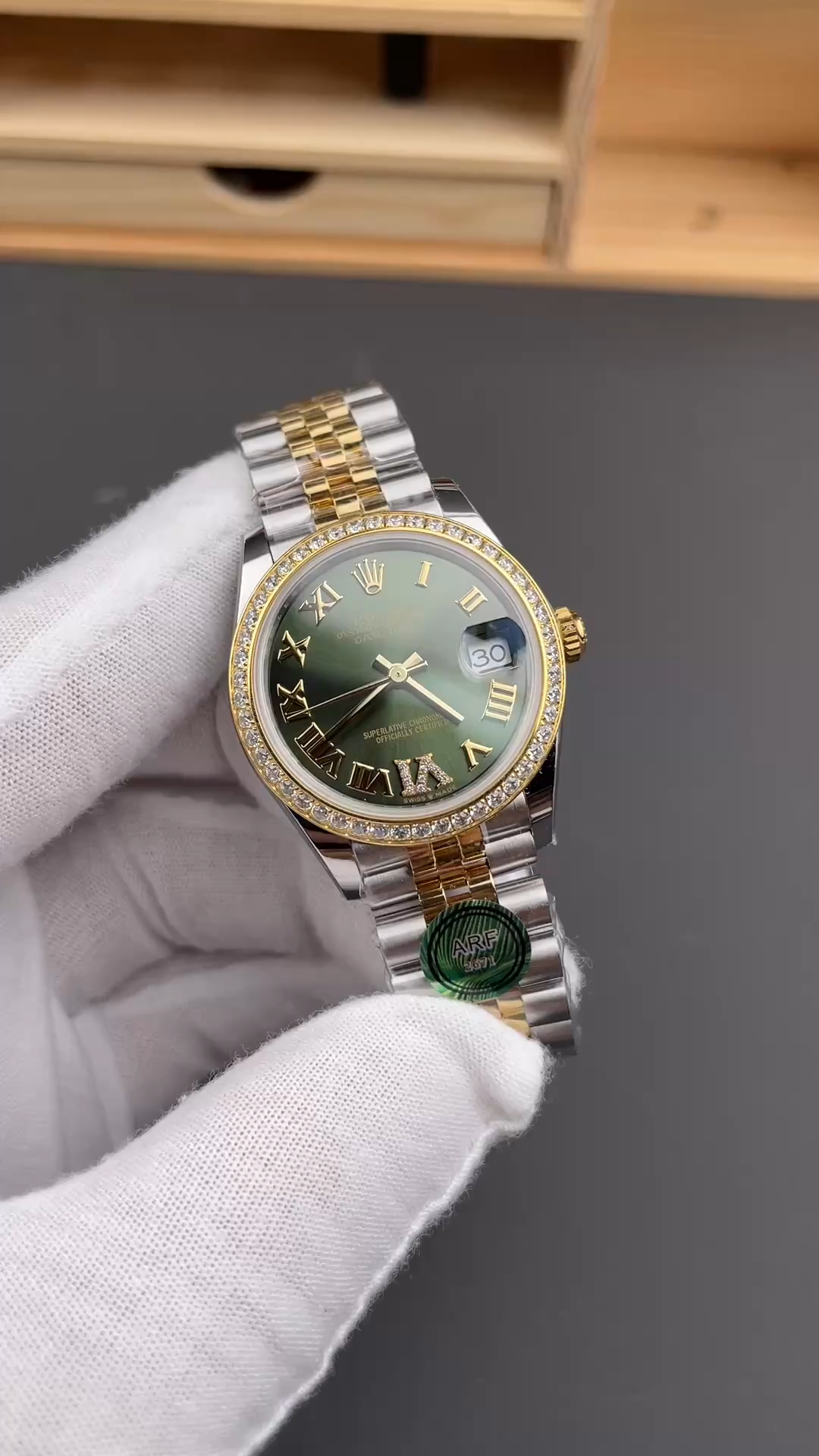 Rolex Datejust 31mm Stainless Steel and Yellow Gold 278383RBR 0016 Green VI Roman Jubilee - Video