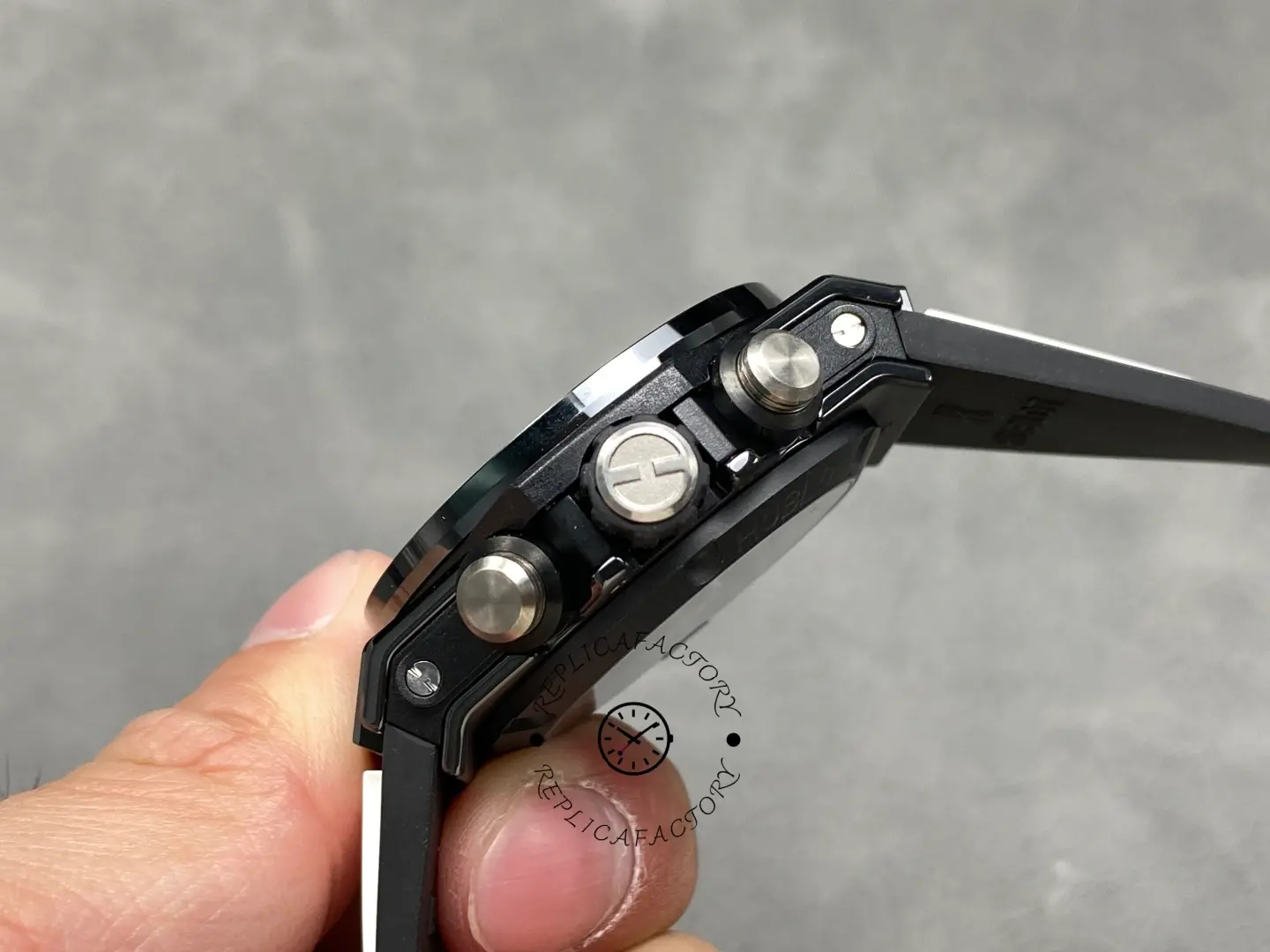 Crown and pushers detail of Hublot Big Bang Unico 441.CI.1171.RX showing side controls and guards.