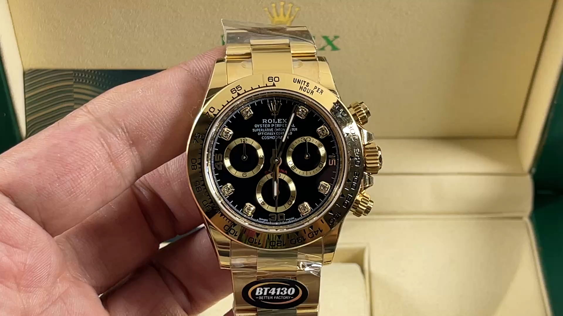 Video of Rolex Daytona 116508 showing black dial and yellow gold bracelet. - Video
