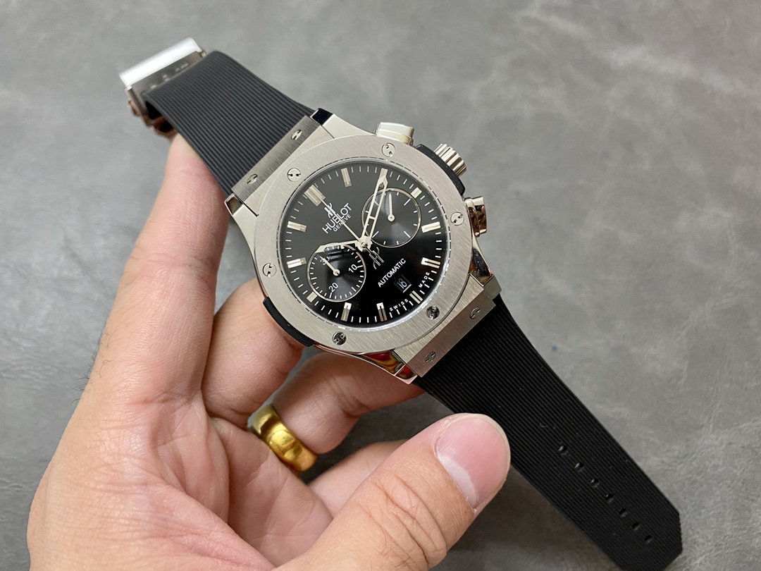 Hublot Classic Fusion 521.NX.1170.RX 45MM Mens - Replica Factory