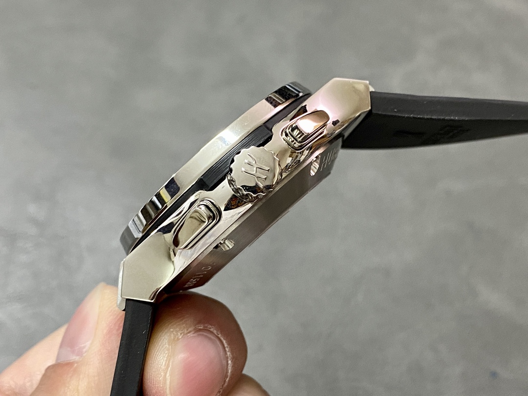 Hublot Classic Fusion 521.NX.1170.RX 45MM Mens - Replica Factory