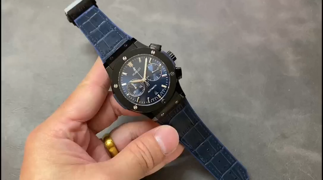 Hublot Classic Fusion Chronograph 521.CM.7170.LR 45MM Mens - Video