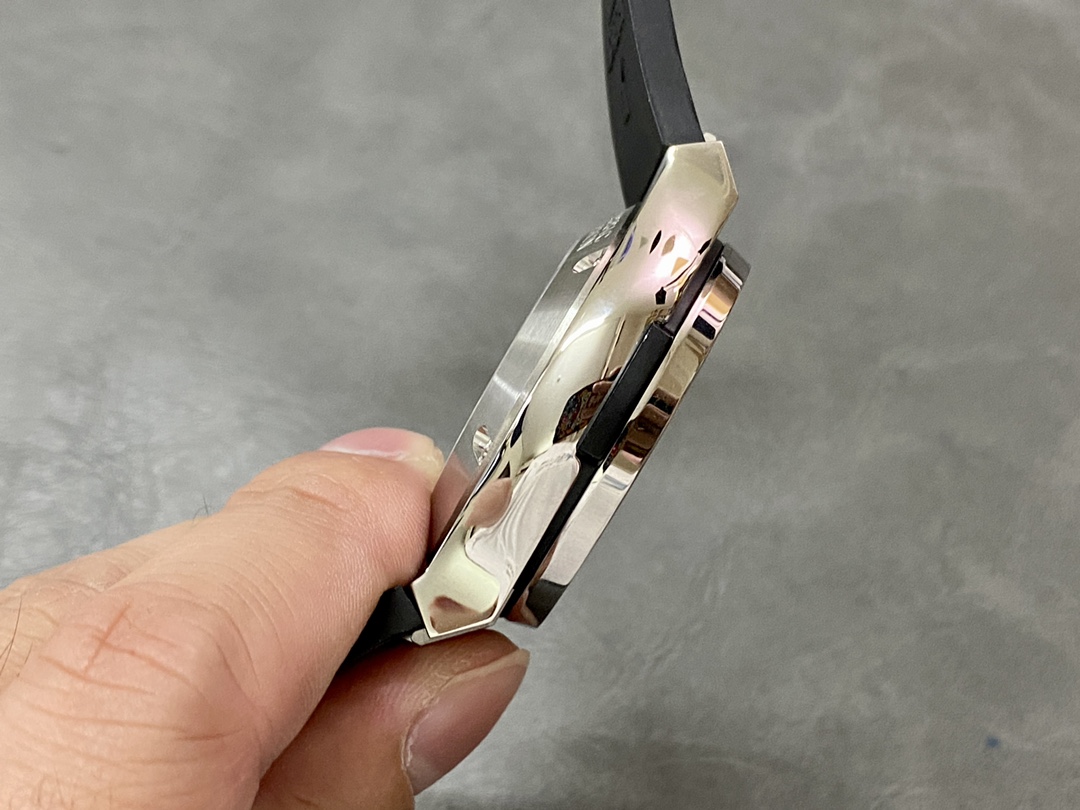 Hublot Classic Fusion 521.NX.1170.RX 45MM Mens - Replica Factory