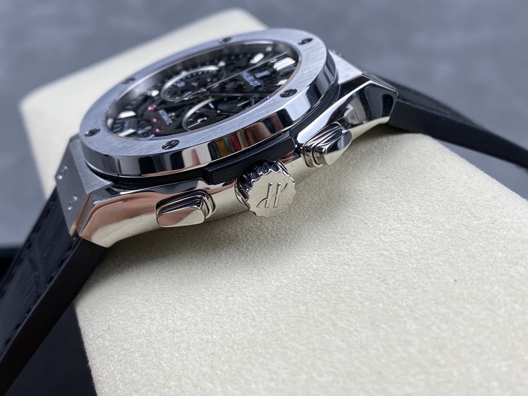 Hublot Classic Fusion 525.NX.0170.LR 45mm - Replica Factory