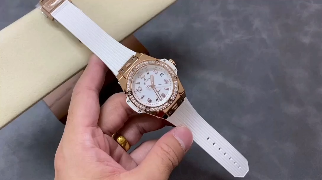 Hublot Big Bang One Click 485.OE.2080.RW.1204 33mm Ladies Watch - Replica Factory