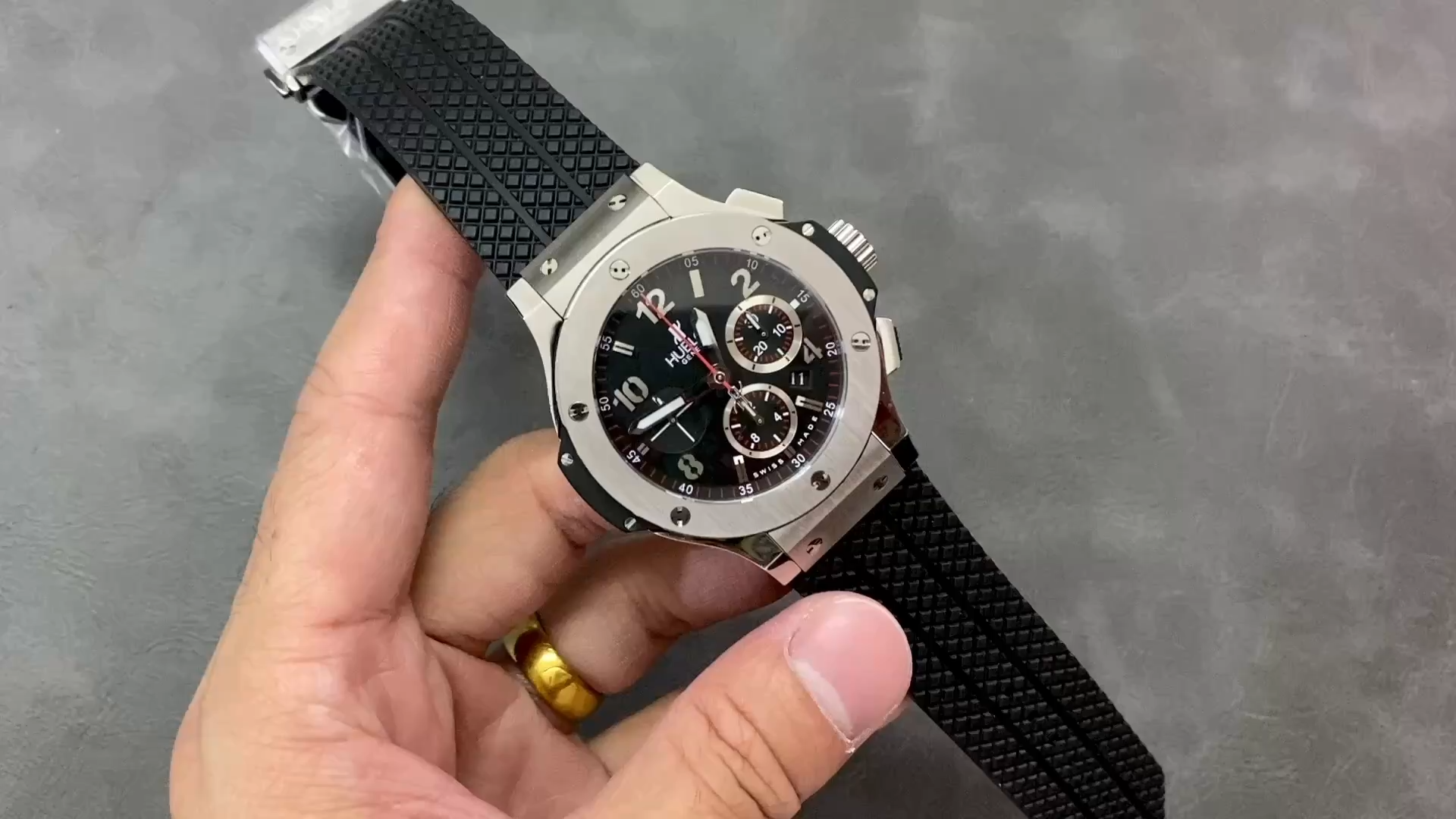 Hublot Big Bang 301.SB.131.RX 44mm Mens - Video