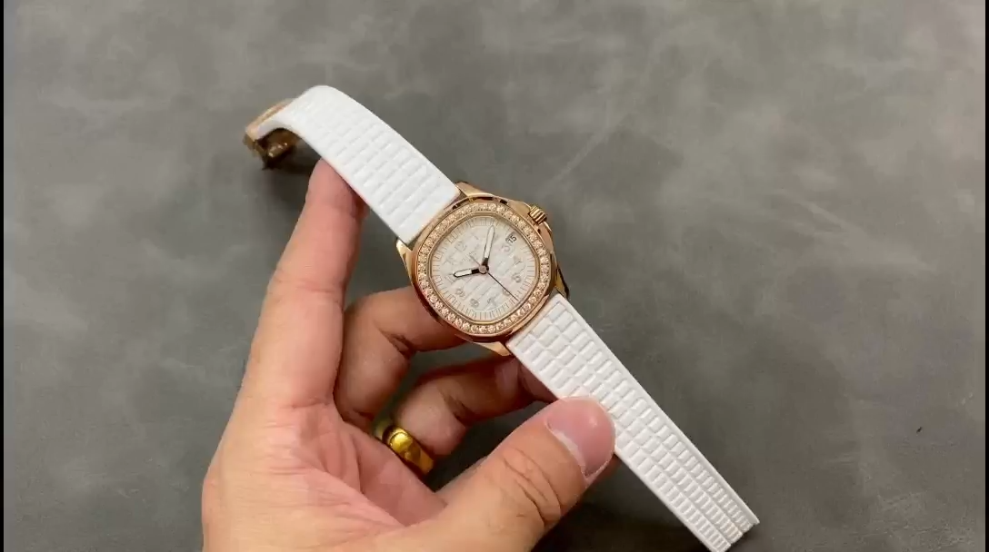 Replica Patek Philippe Aquanaut Rose Gold White Dial 5068R 010 36mm Lady Watch - Replica Factory