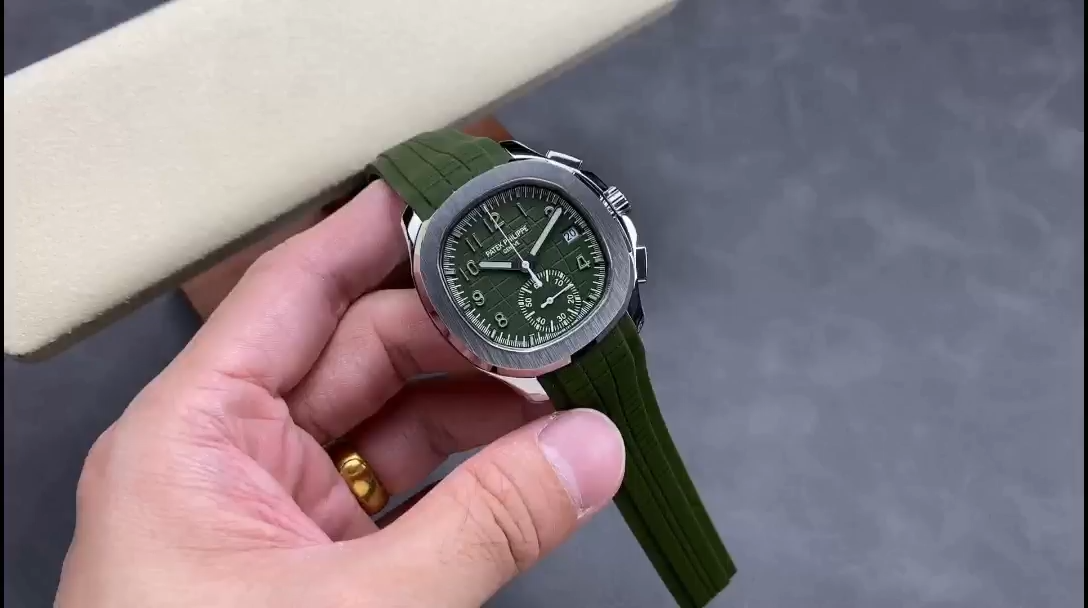 Replica Patek Philippe Aquanaut 5968A 010 42mm Mens Watch - Replica Factory