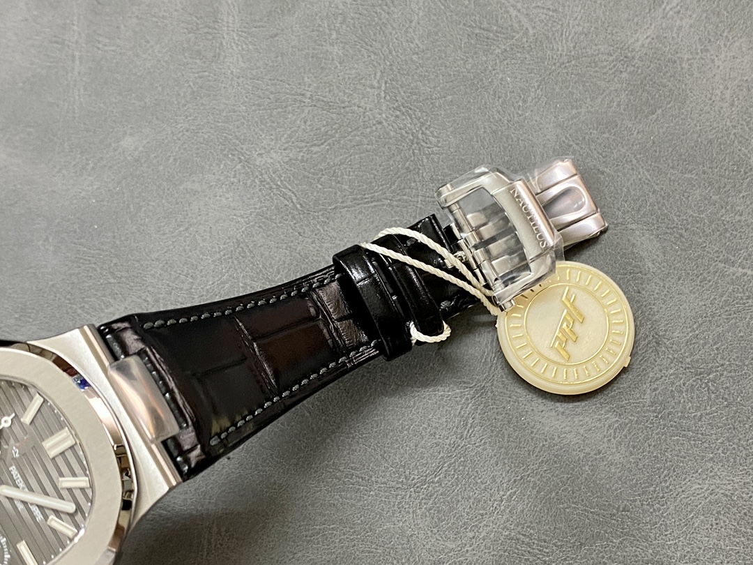 Replica Patek Philippe Nautilus 5712G 001 40mm Mens Watch - Replica Factory