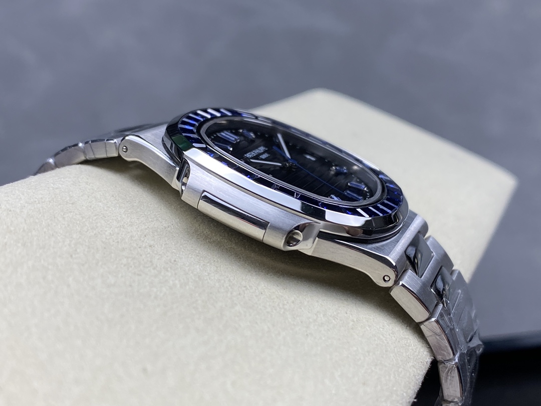 Patek Philippe Nautilus 5711 111P 001 40MM Replica Watch - Replica Factory
