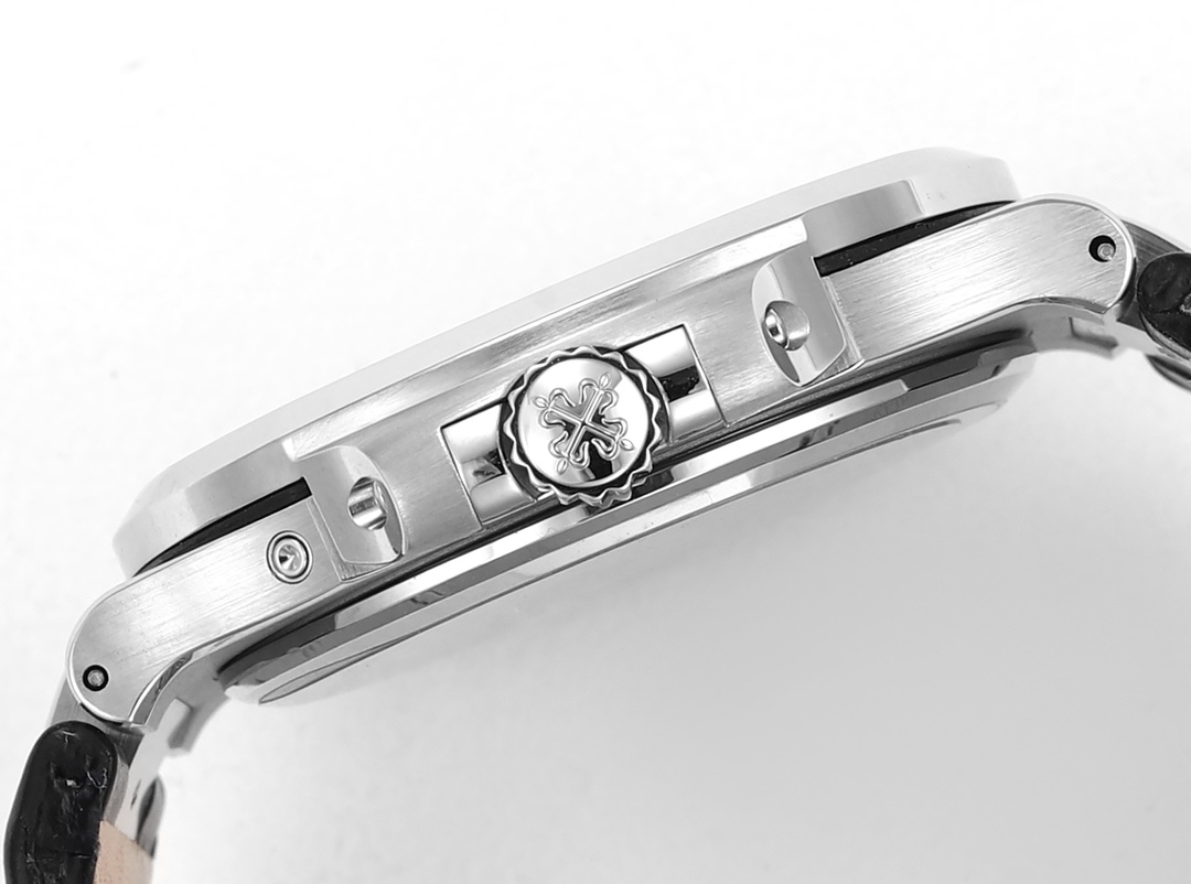Patek Philippe Nautilus Moon Phases Rose & White Gold Slate Blue Sunburst 5712GR 001 - Replica Factory