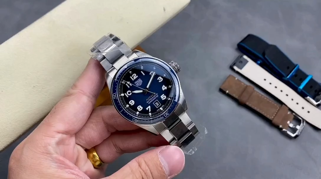 Tag Heuer Autavia Calibre 5 Chronometer WBE5116.EB0173 42mm - Replica Factory