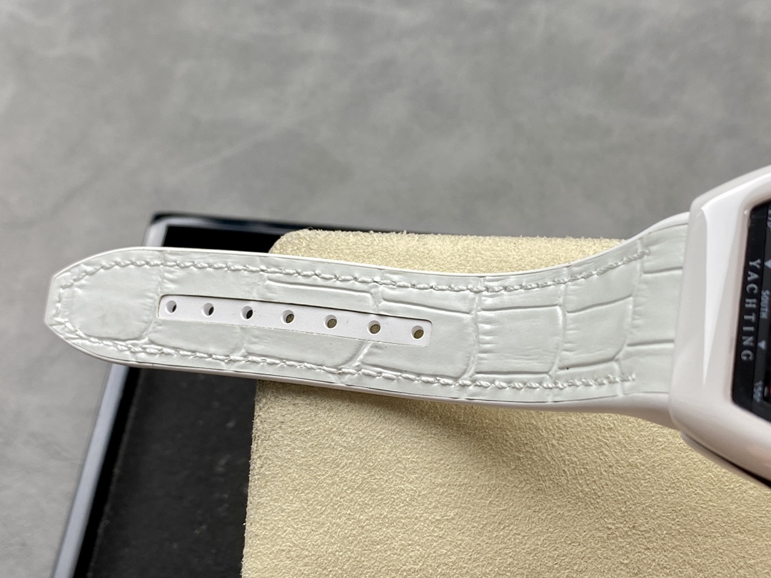 Swiss Franck Muller Framulan V45 White Ceramic Yacht Model White Arabic Numerals - Replica Factory