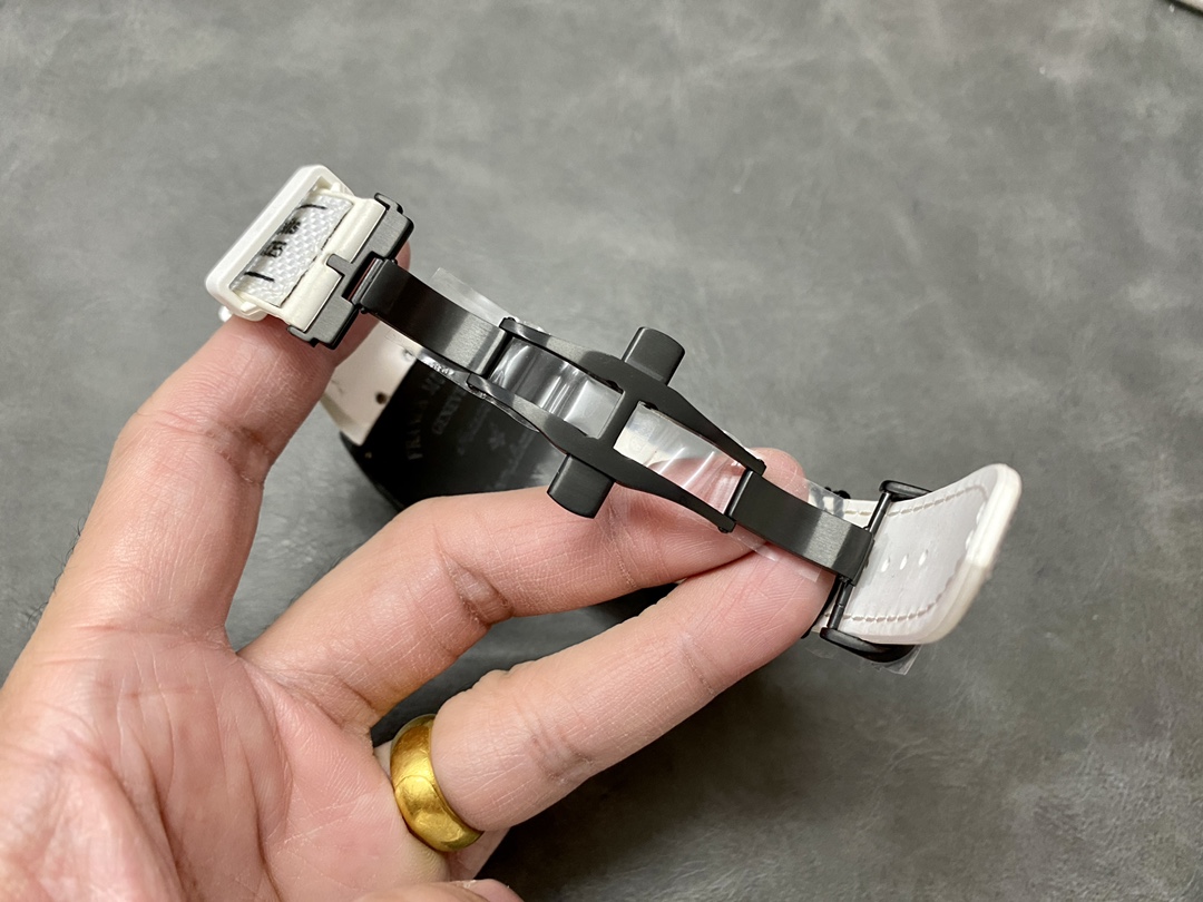 Franck Muller V45 Carbon Fiber Case White Dial - Replica Factory