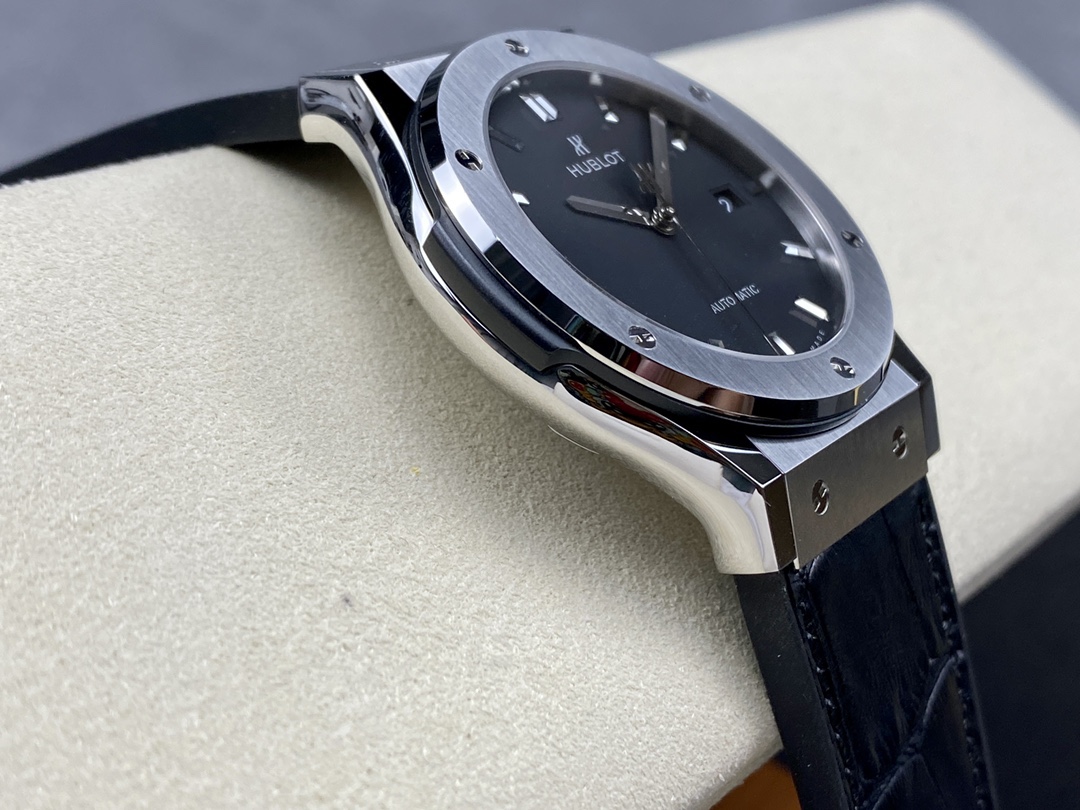 542.NX.1171.LR Hublot Classic Fusion Automatic Black - Replica Factory