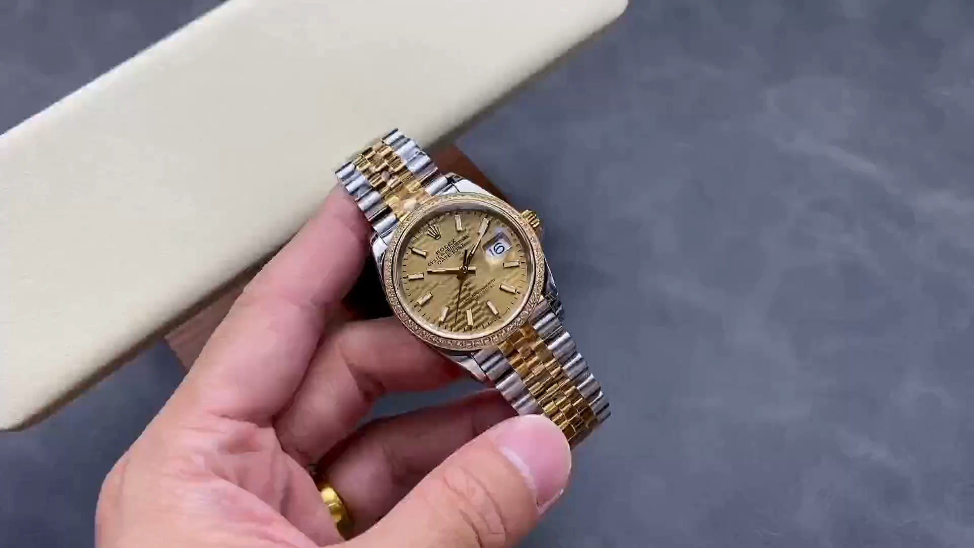 Rolex Datejust 126283RBR 0031 Champagne Fluted Motif 36mm Dial - Replica Factory