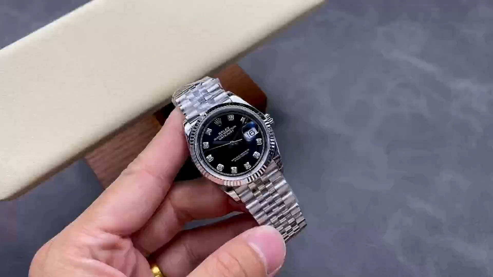 Rolex Datejust 126234 Fluted Bezel Black Diamond Dial 36MM Unisex Replica Watch