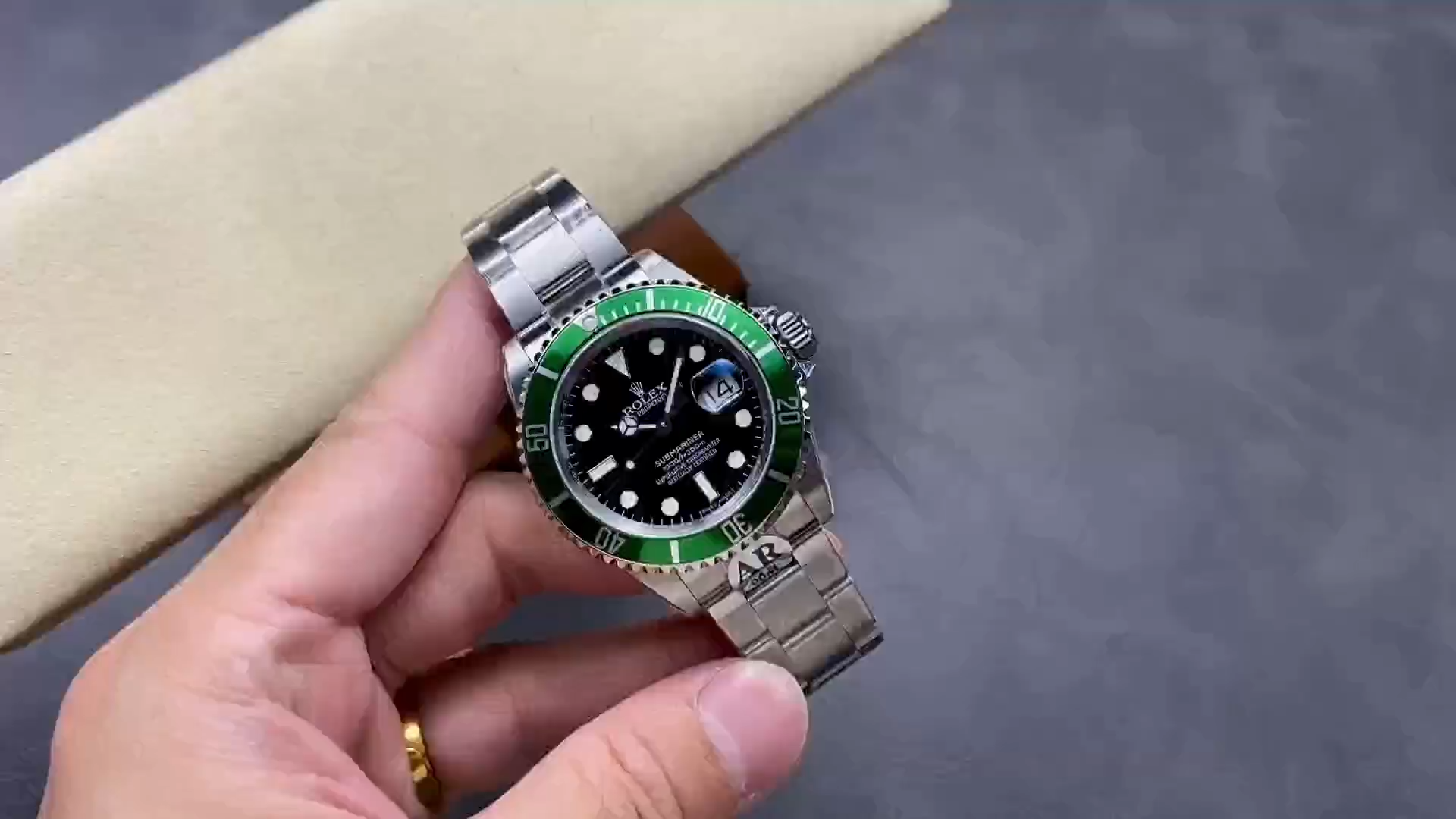 Rolex Submariner Date 16610LV Stainless Steel Oyster 40MM Black Dial Mens Replica Watch - Video