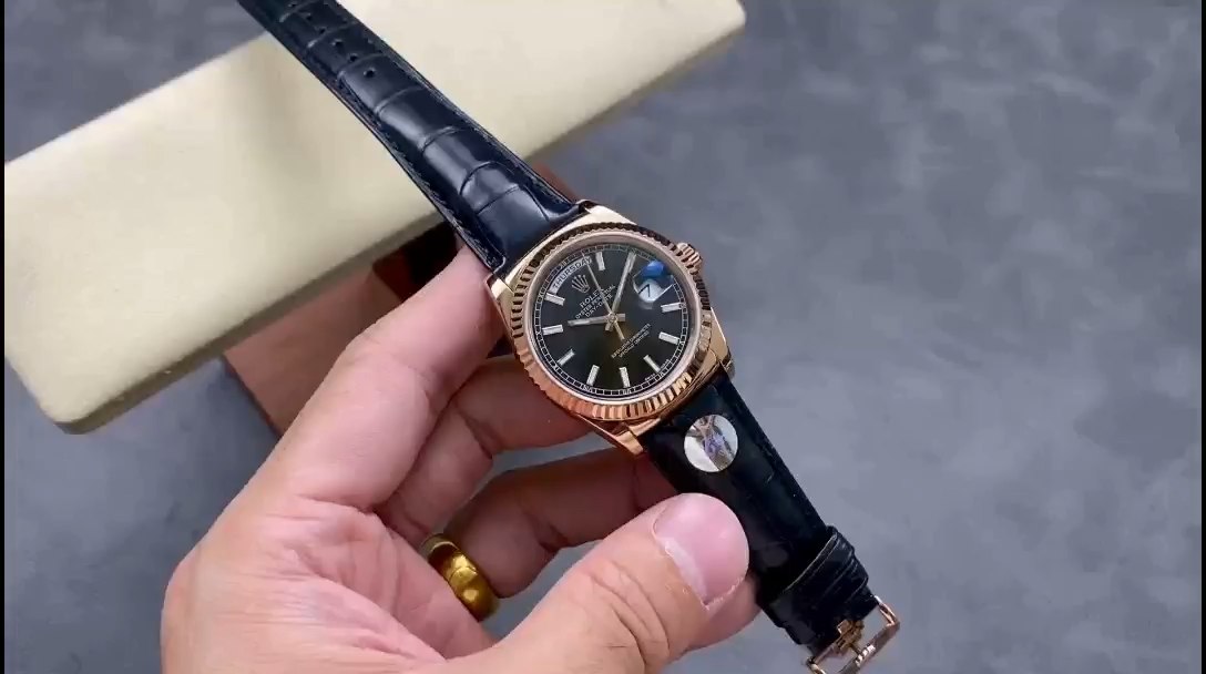 Rolex Day Date 36 Everose Gold Black Dial 118135 0063 Leather Watch - Replica Factory