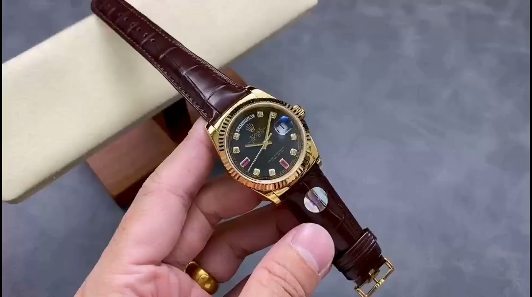 Rolex Day Date 118138 0020 Yellow Gold Diamond Ruby 36 mm