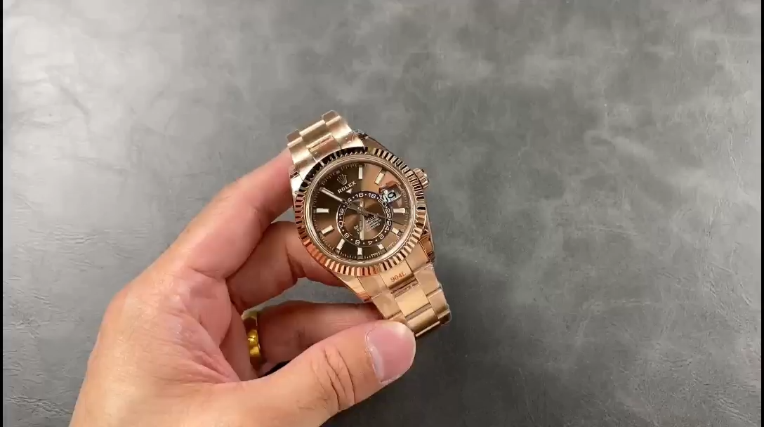 Rolex Sky Dweller 336935 0002 Chocolate Dial Oyster Bracelet 42mm - Video