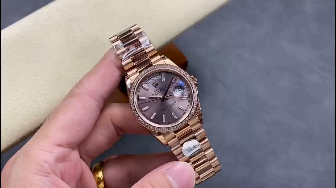 Rolex Day-Date 228345RBR 0007 Sundust Diamond Dial Diamond Bezel 40mm Mens Replica Watch