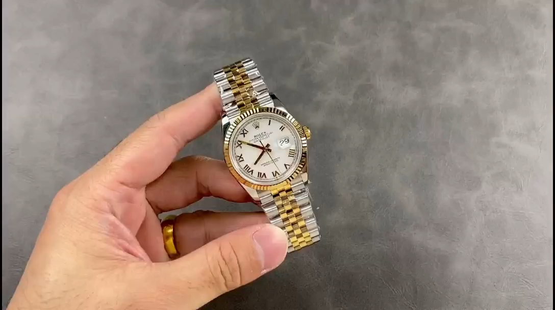 Rolex Datejust 126233 White Roman Dial Fluted Bezel 36MM Unisex Replica Watch - Replica Factory