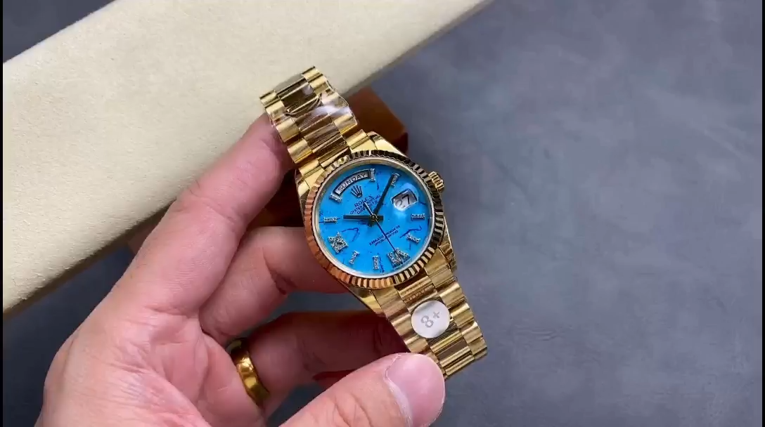 Rolex Day-Date 128238 Fluted Bezel Turquoise Diamond Dial 36MM Unisex Replica Watch