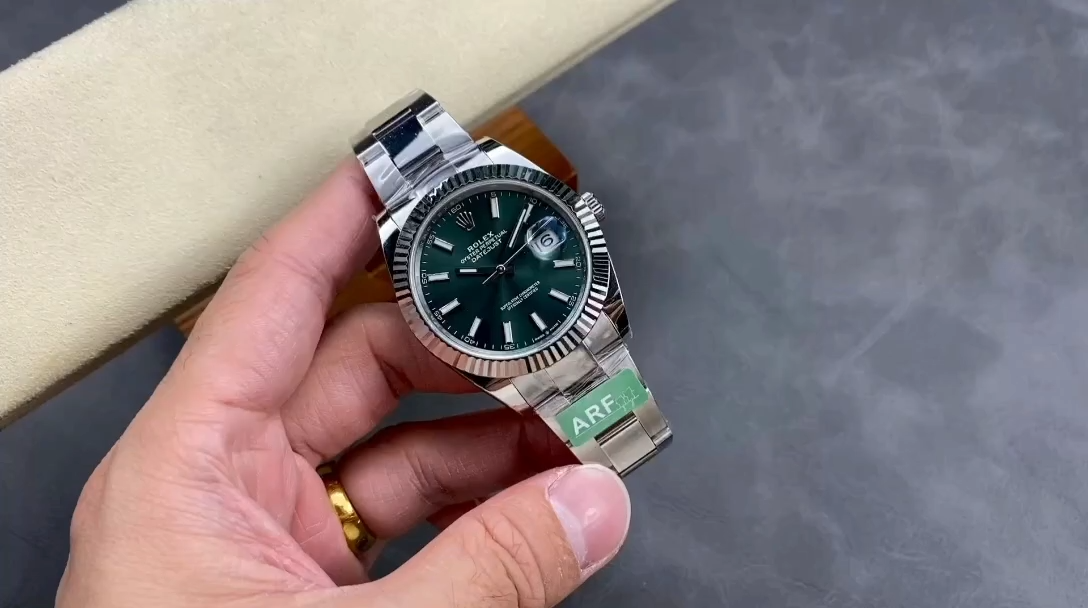 Rolex Datejust 41mm Fluted Bezel Green Dial m126334 0027 Mens Replica Watch - Replica Factory