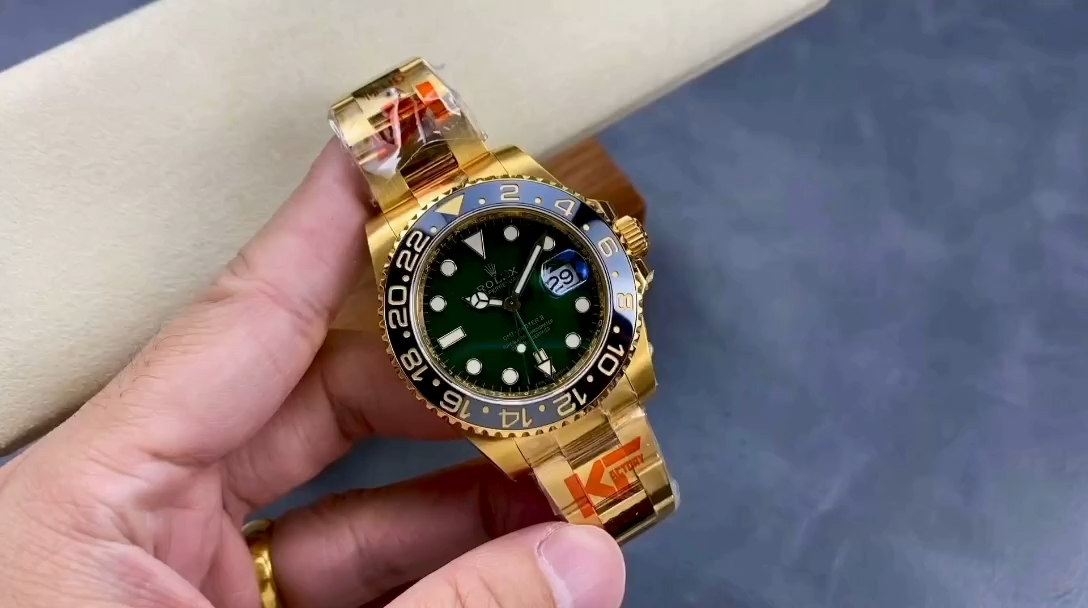 Rolex GMT Master II 116718LN Oyster Bracelet Green Dial 40mm Mens Replica Watch - Video